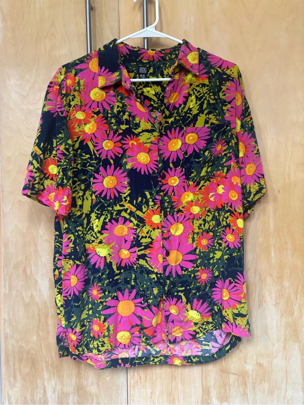BDG - urban outfitters, unisex M floral Hawaiian shirt